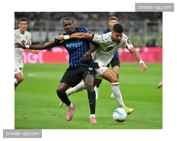 意甲第26轮：国际米兰客场2-0轻取莱切，联赛7连胜14轮不败10分优势领跑