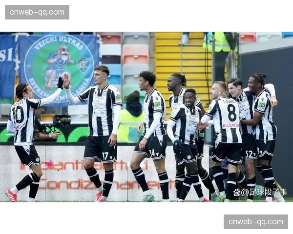 乌迪内斯3-0完胜AC米兰，埃克伦坎普头球破门展现定位球战术优势